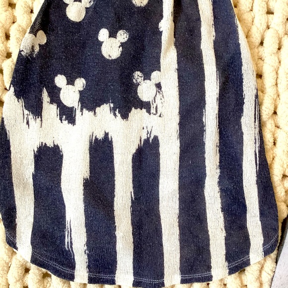 Disney Muscle Tee Flag Mickey Design - Picture 8 of 9